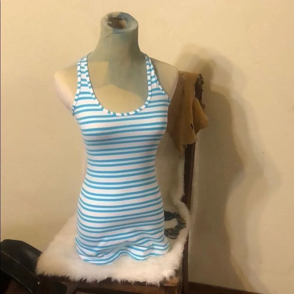 Lululemon tank top (2027)
